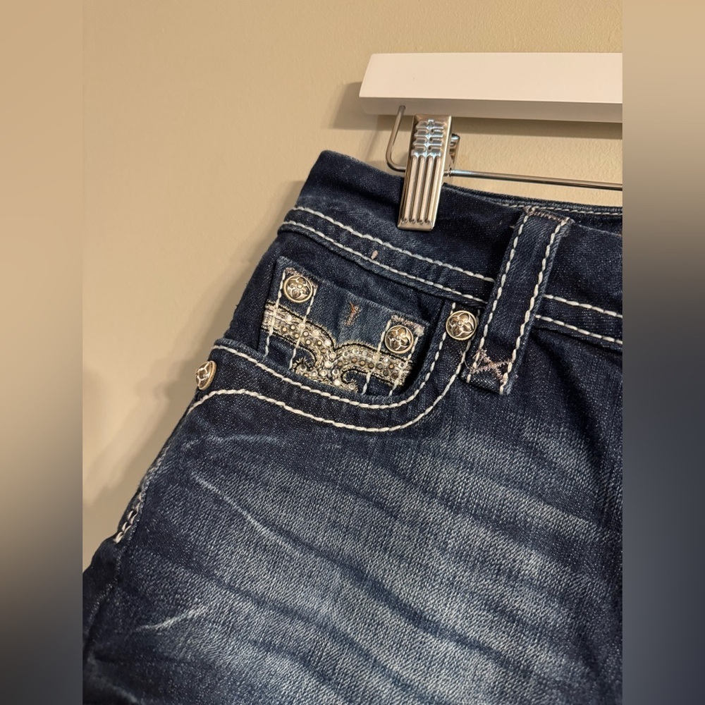 Rock Revival Sherry Stretch Short - Picture 9 of 12